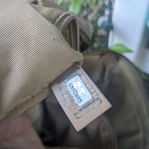 Chanel vintage Surpique handbag - Picture 14 of 17